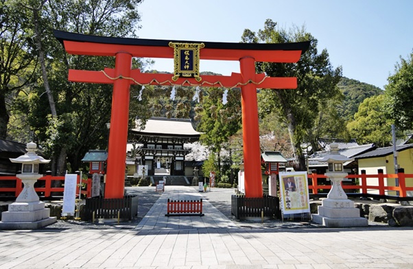 着物で願い事をしてみる？松尾大社【きものレンタル夢京都祇園店】